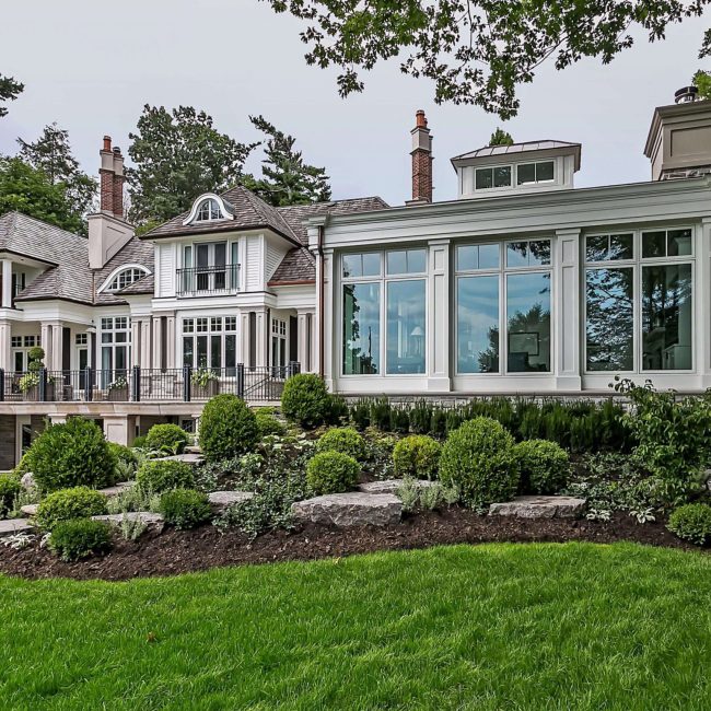 chatsworth luxury homes
