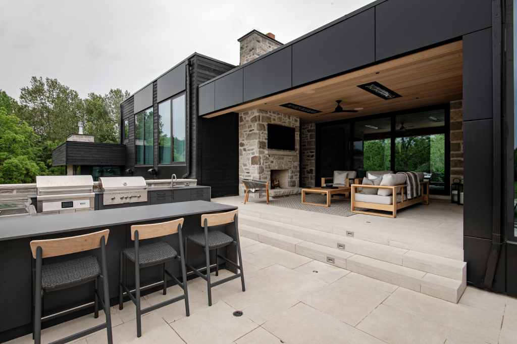 countryside luxury homes Ontario